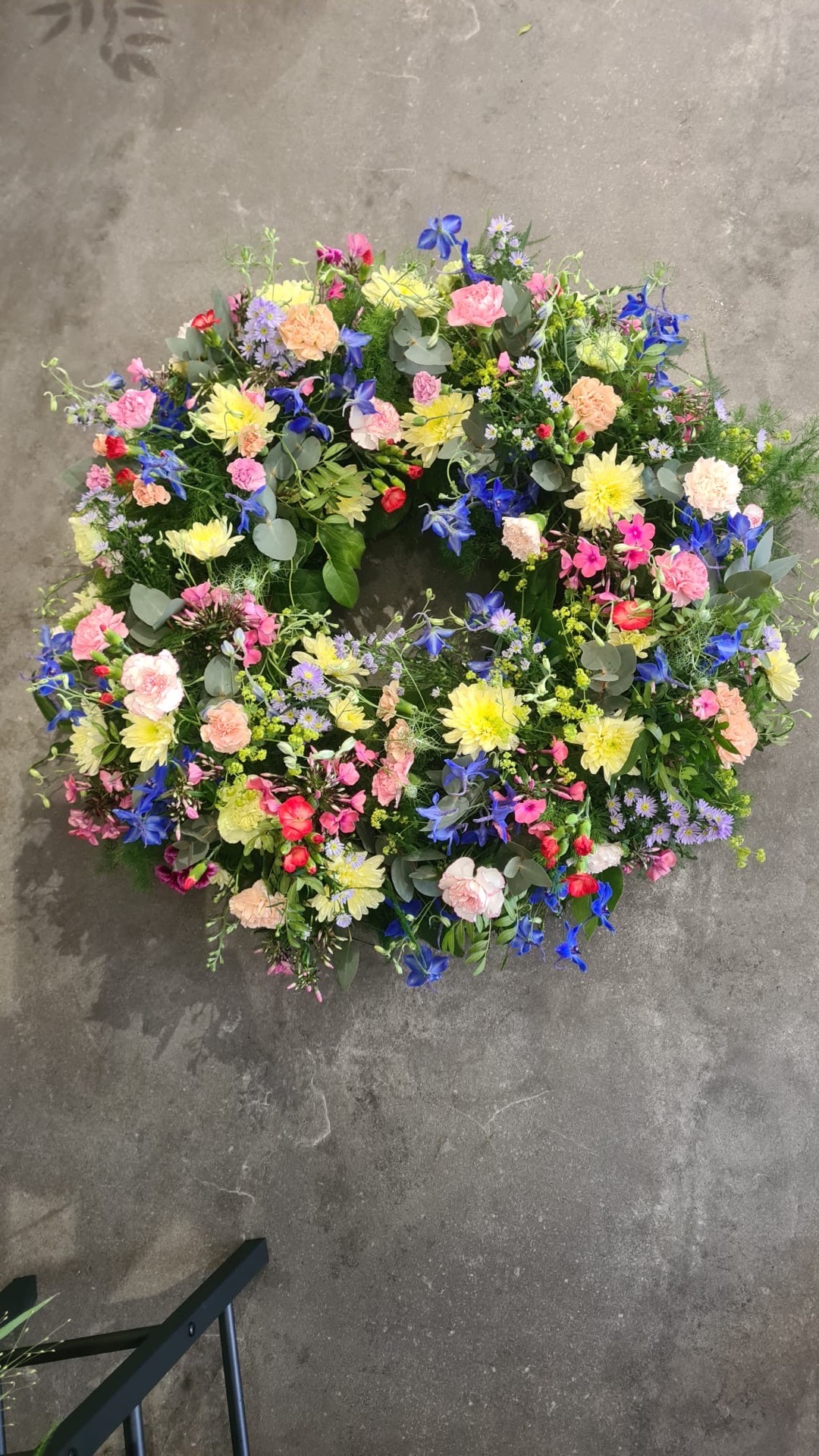 Grabdauerschmuck bunter Kranz – saisonal Nümbrecht