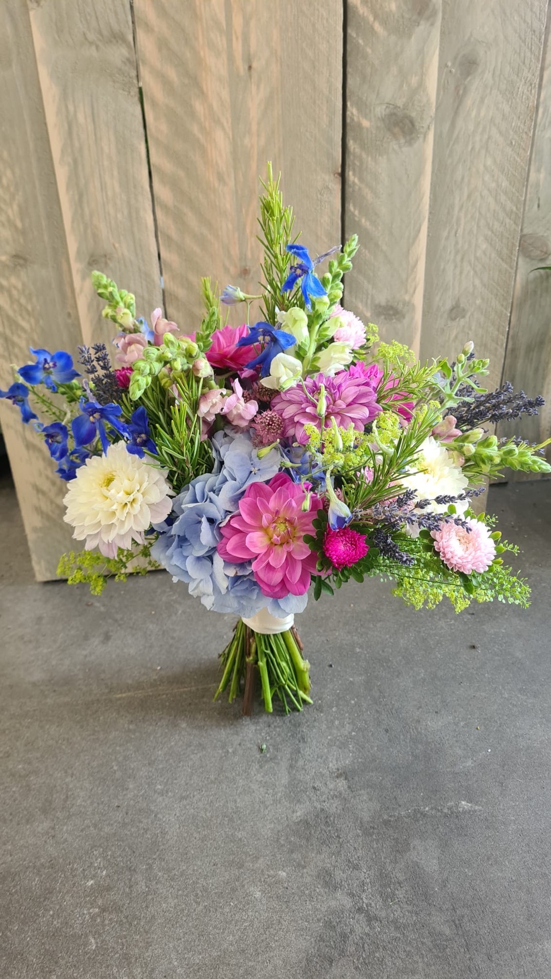 Blumenstrauß binden Workshop – bunter Sommerstrauß selber binden
